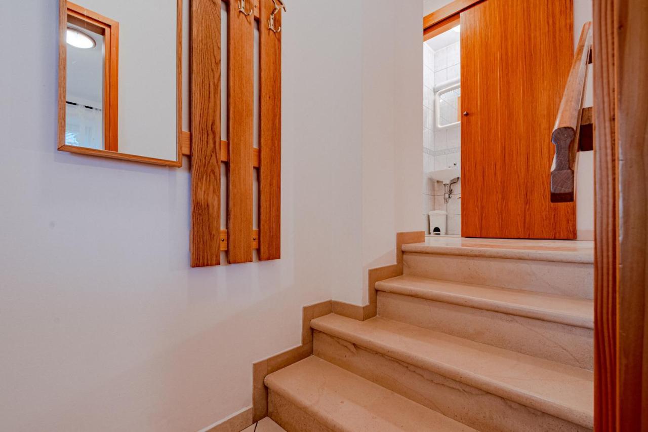 Apartment Ruzica Zrnovo Bagian luar foto