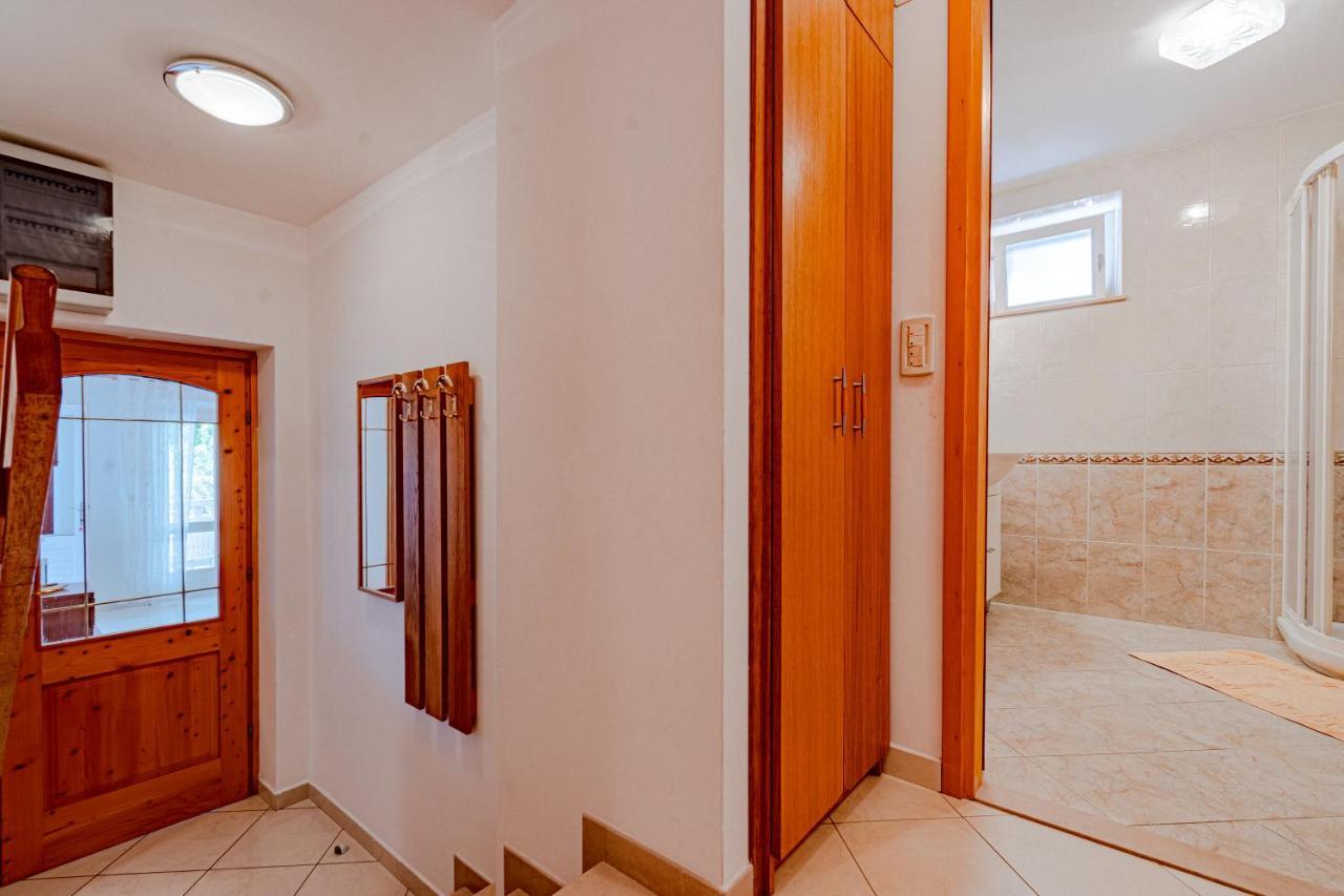Apartment Ruzica Zrnovo Bagian luar foto