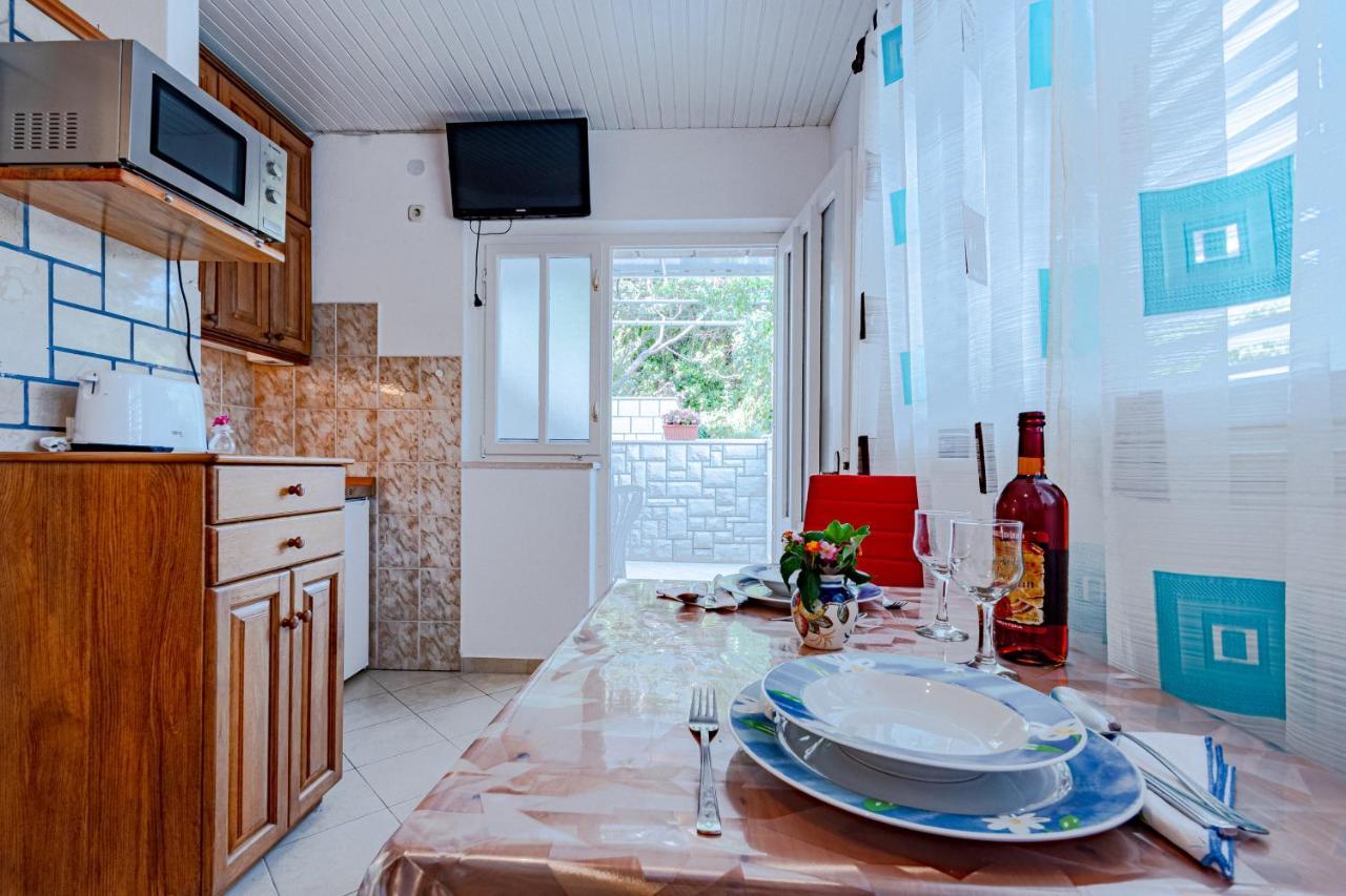 Apartment Ruzica Zrnovo Bagian luar foto