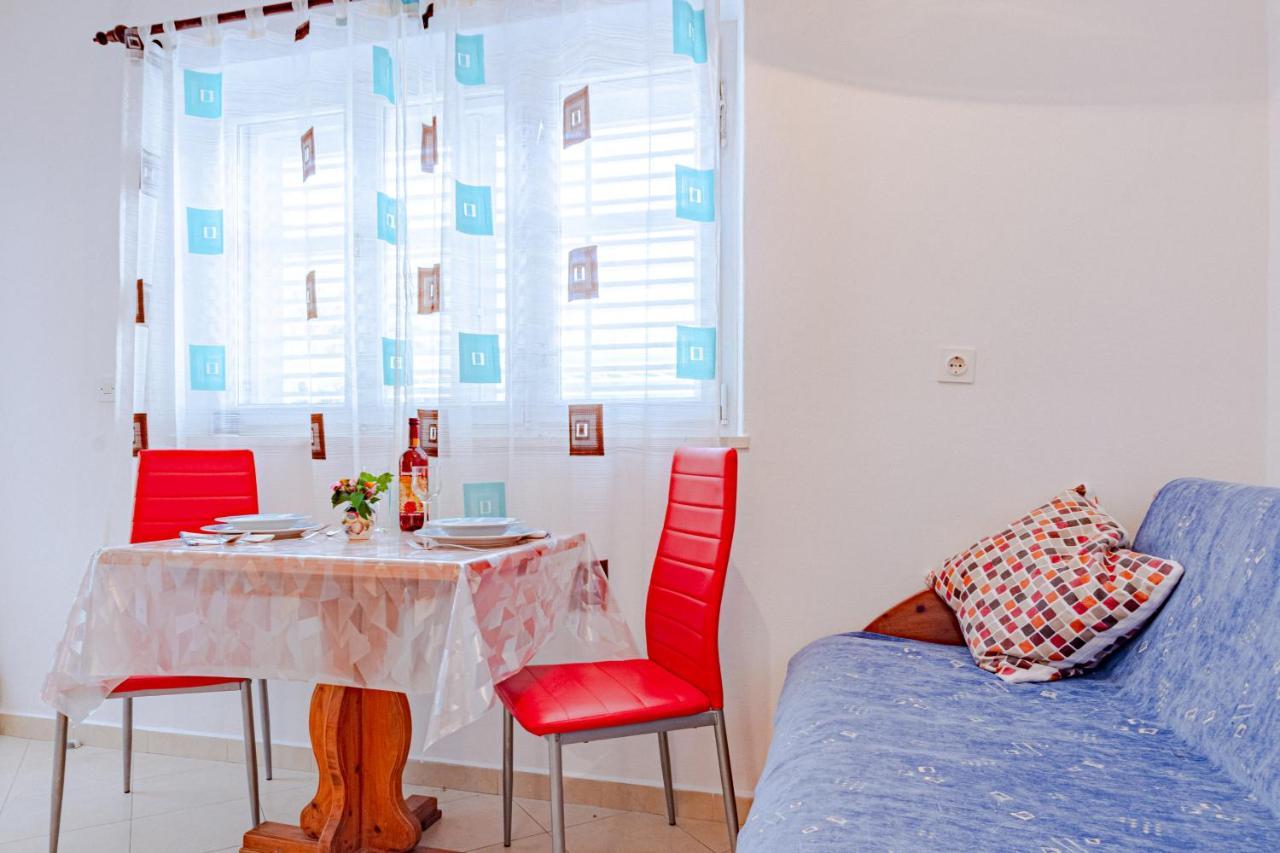 Apartment Ruzica Zrnovo Bagian luar foto