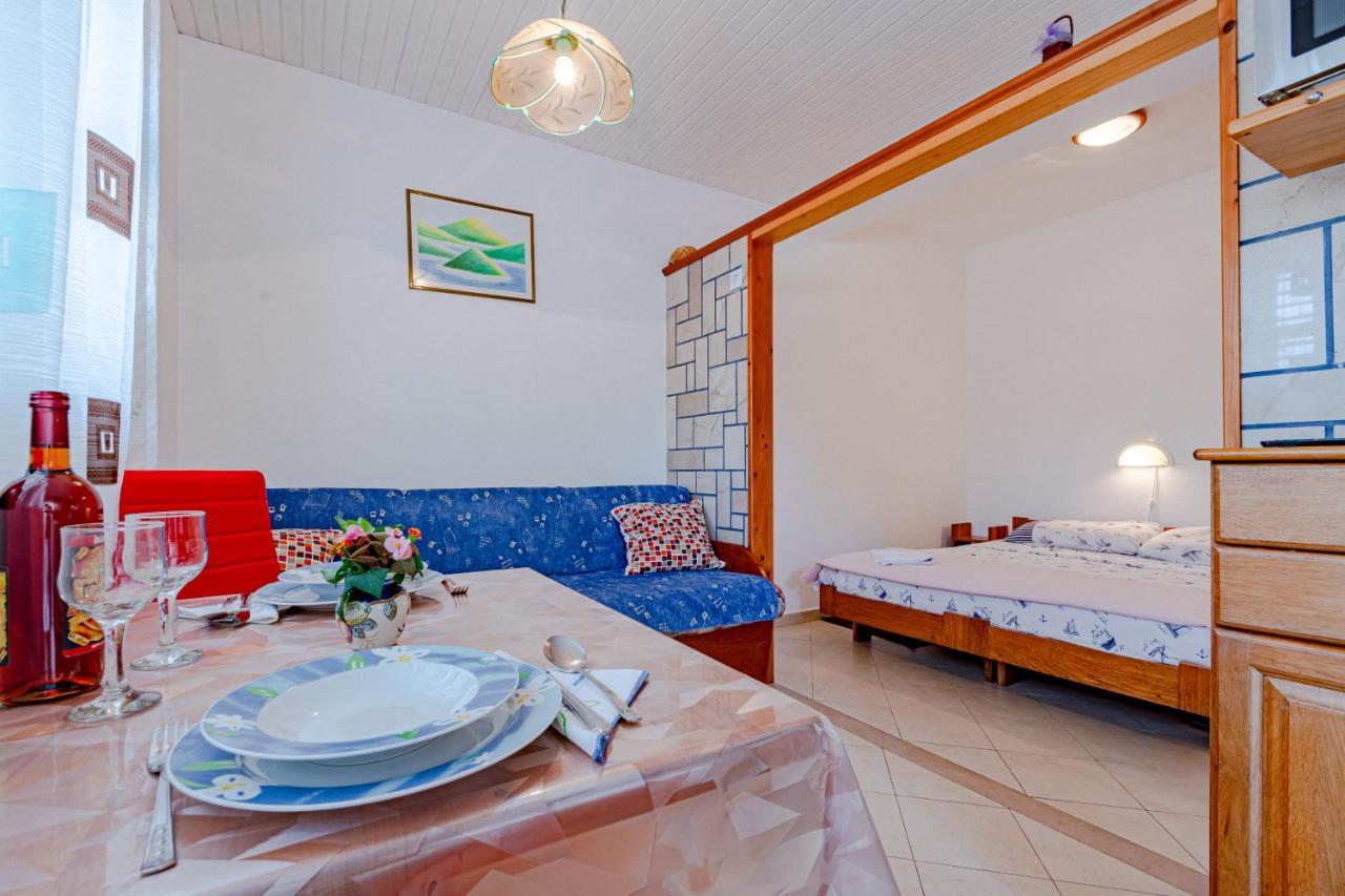 Apartment Ruzica Zrnovo Bagian luar foto