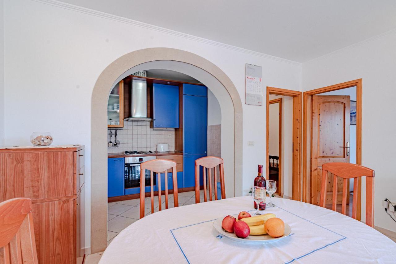 Apartment Ruzica Zrnovo Bagian luar foto