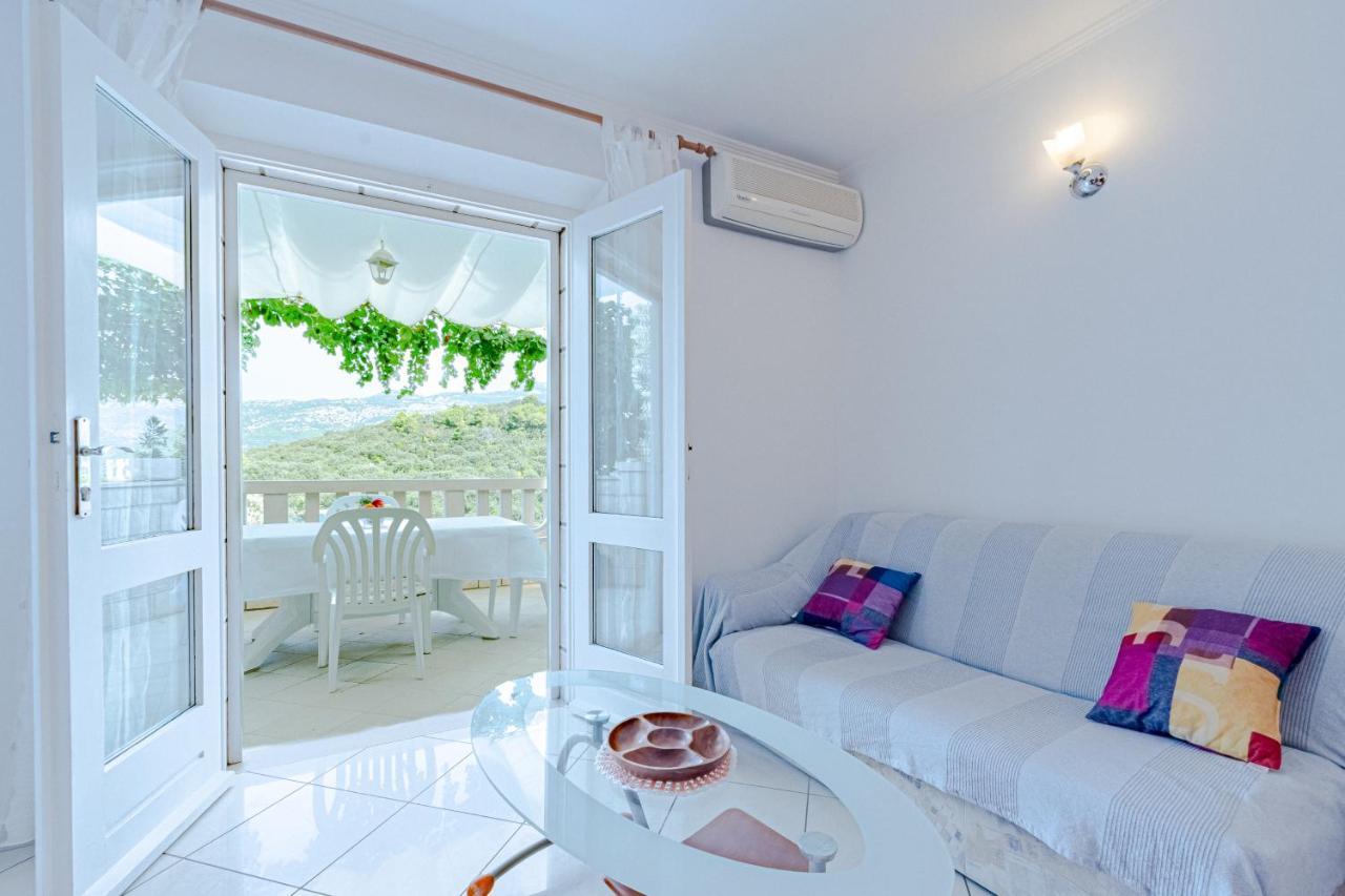Apartment Ruzica Zrnovo Bagian luar foto